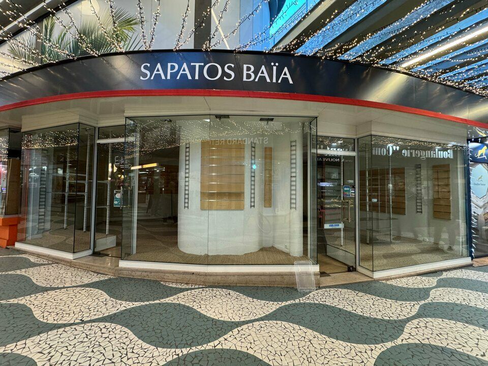 Location local commercial 57 m² non divisibles