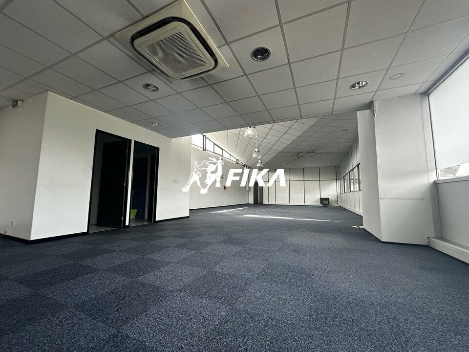 A LOUER BUREAUX 214 m² - (31200) TOULOUSE