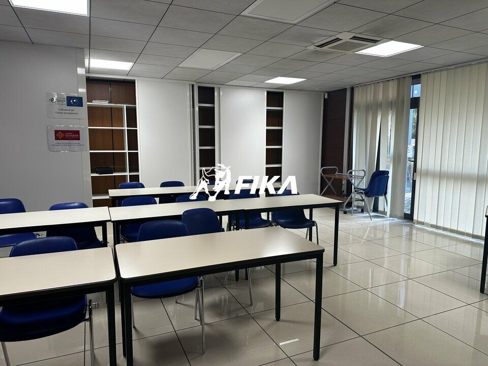 A LOUER BUREAUX 422 m² - ( 31240) SAINT JEAN