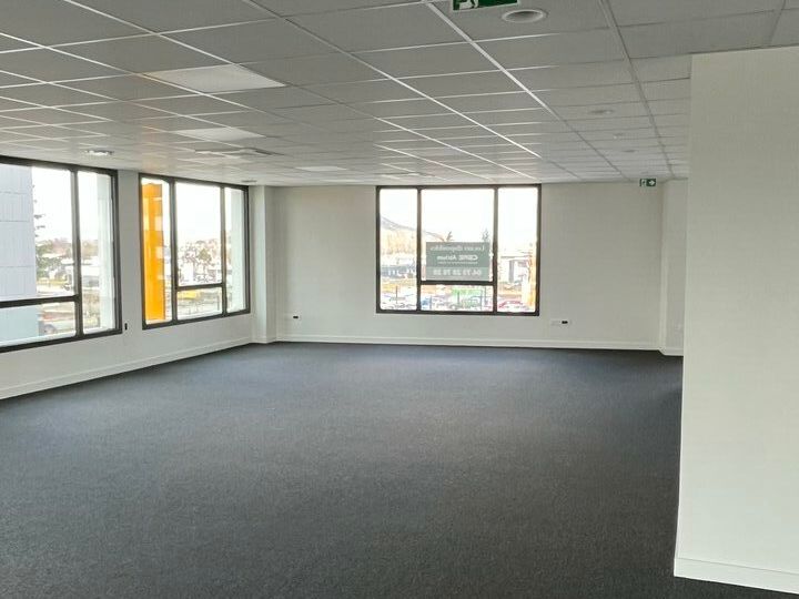 Location bureaux 223 m² non divisibles