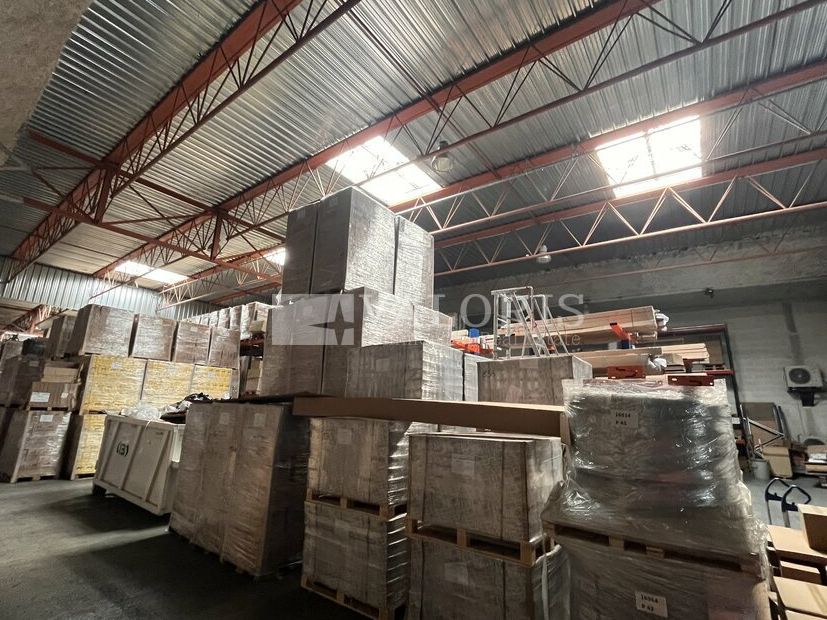 Location entrepot 2168 m² non divisibles