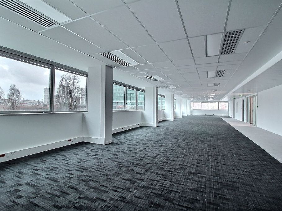Location bureaux 2553 m² divisibles à partir de 233 m²