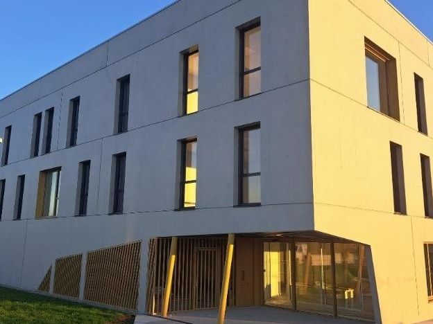 Location bureaux 57 m² divisibles à partir de 13 m²