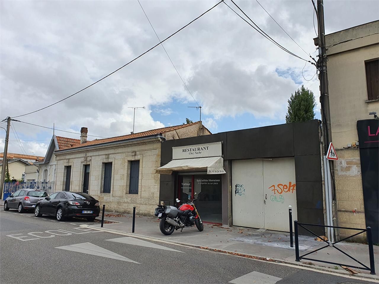 Location local commercial 65.00 m² à BORDEAUX