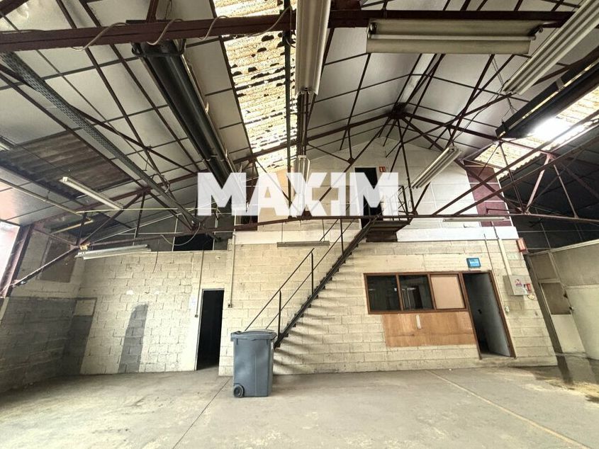 Locaux d'activités disponible de suite