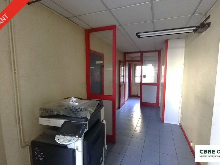 Vente local 106 m² non divisibles