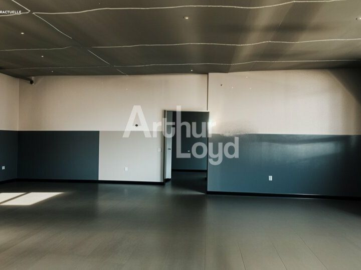 A LOUER - Dépôt / entrepôt proche gare Aix les Bains