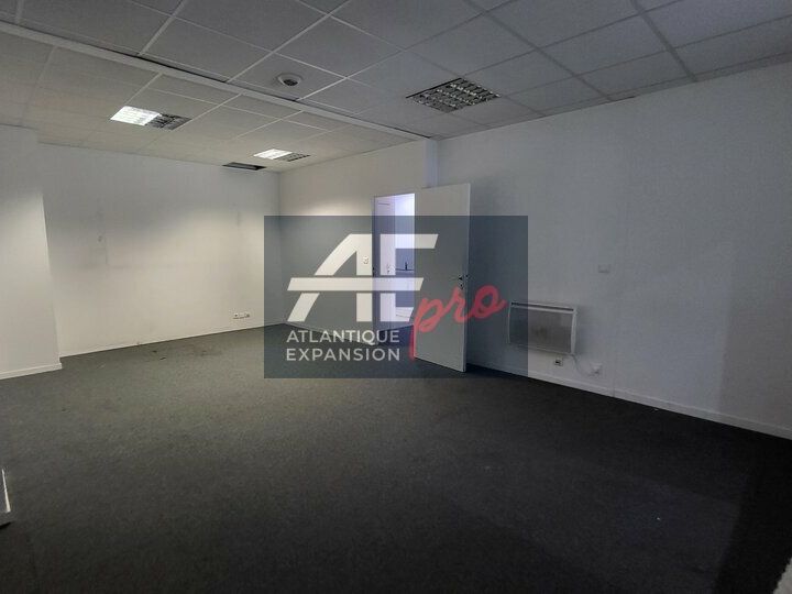 Local commercial / services à louer par Atlantique Expansion Pro