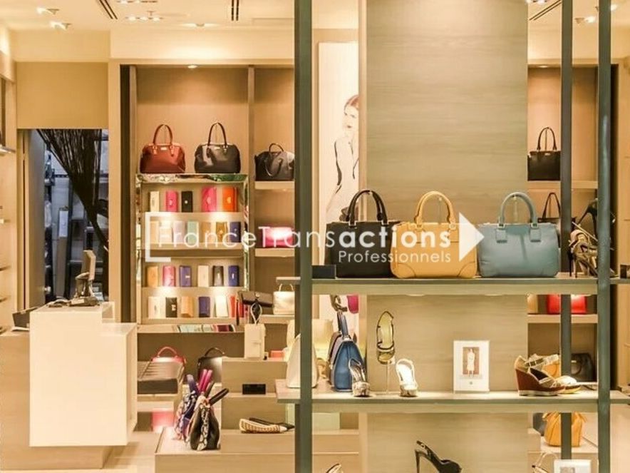 A CEDER LOCAL COMMERCIAL 22M² QUARTIER SAINT ETIENNE 