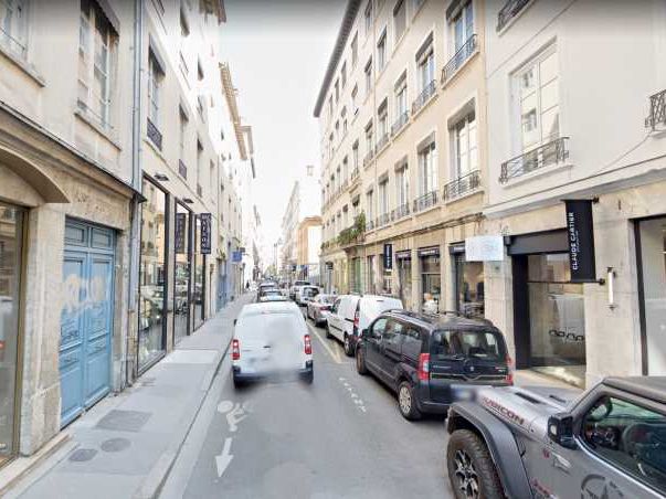 Local Commercial de 150 m² à louer