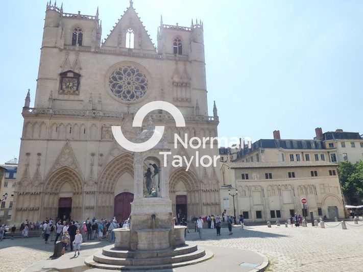 Location local commercial 20 m² non divisibles