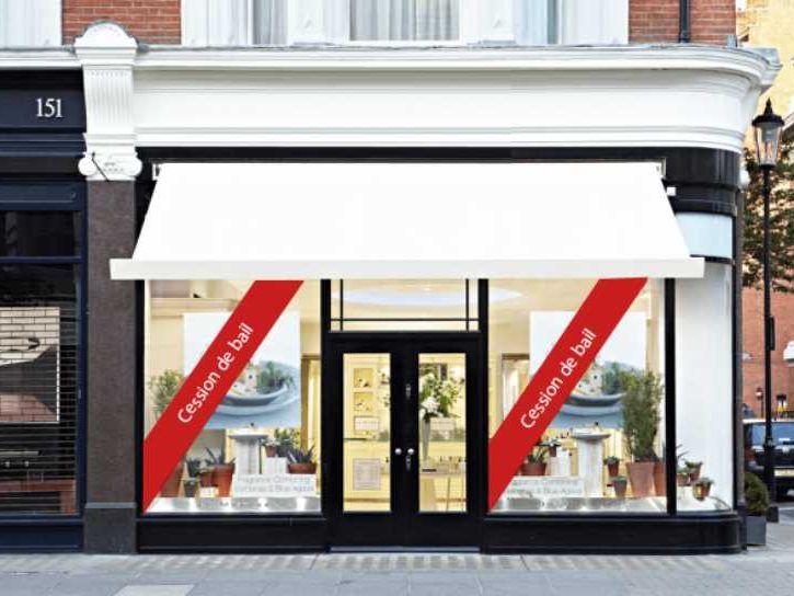 Lyon 5ème, au cœur du Vieux Lyon Saint-Jean, Norman Taylor vous propose en cession de droit au bail, une boutique de 20 m² entièrement refaite, avec une réserve sur cour.