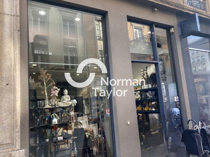 Location local commercial 45 m² non divisibles