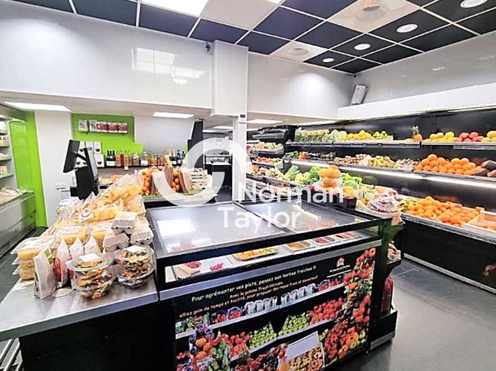 Location local commercial 75 m² non divisibles