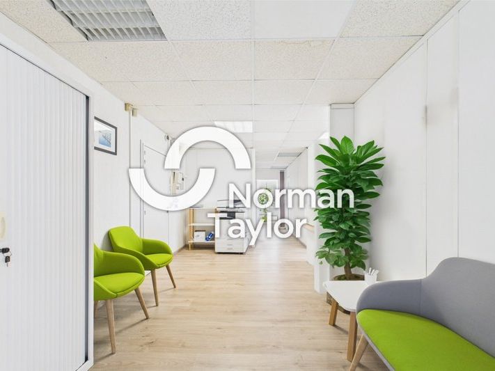 Location bureaux 248 m² non divisibles