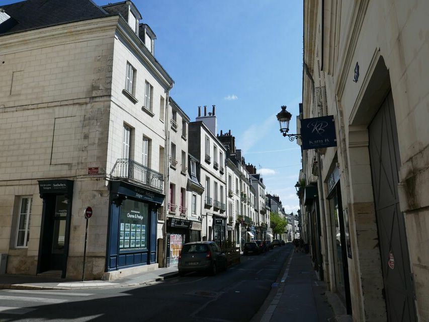 TOURS CENTRE COMMERCE A CEDER 30 M² PROXIMITE THEATRE