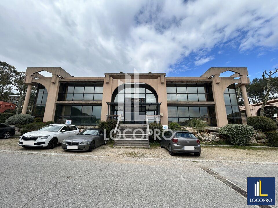 A VENDRE - BATIMENT INDEPENDANT DE 1282 M2 - SOPHIA ANTIPOLIS