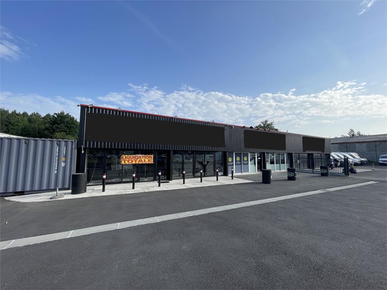 Location local commercial 160.00 m² à SAINT JEAN D ILLAC