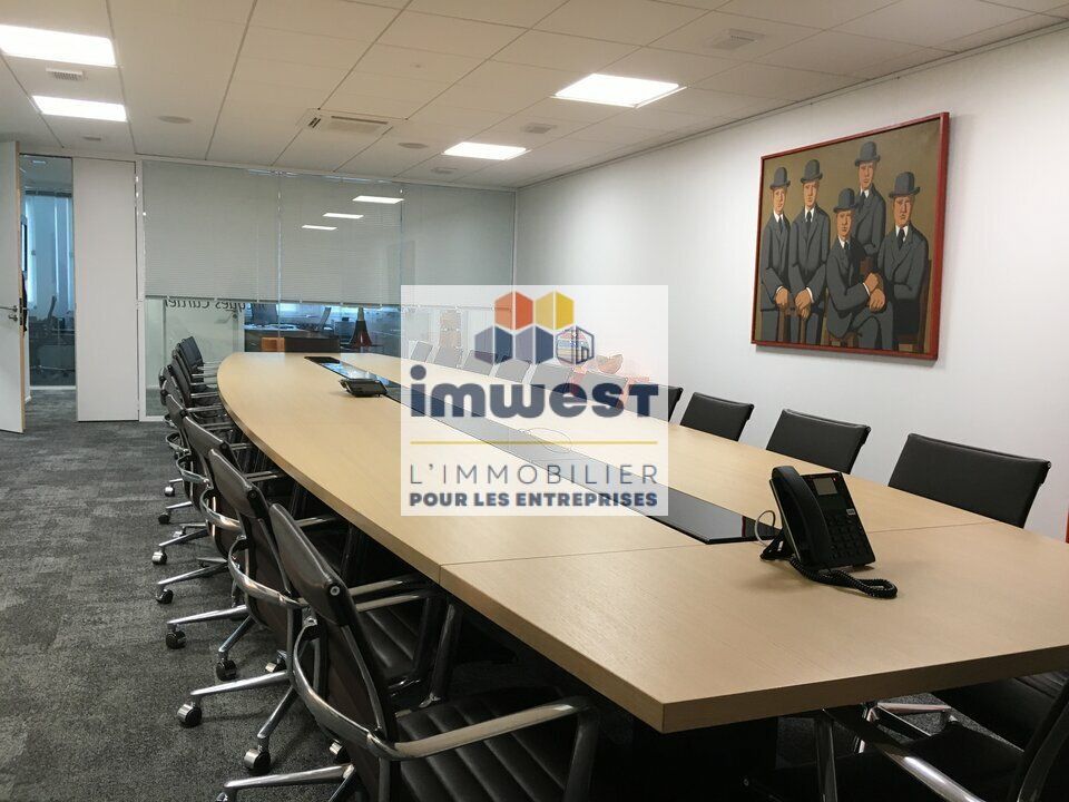 Vente bureaux 733 m² non divisibles