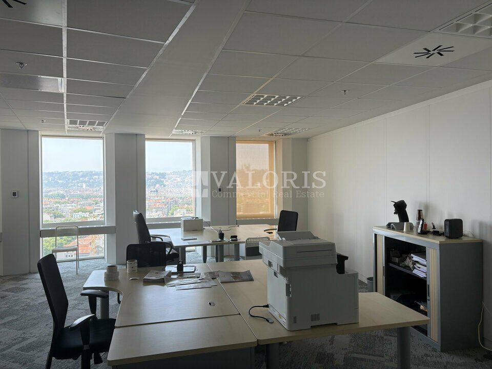 Location bureaux 80 m² non divisibles