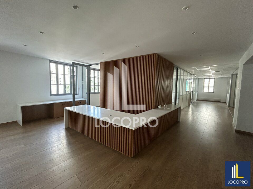 A LOUER - BUREAUX 348 M2 - NICE RUE DE FRANCE