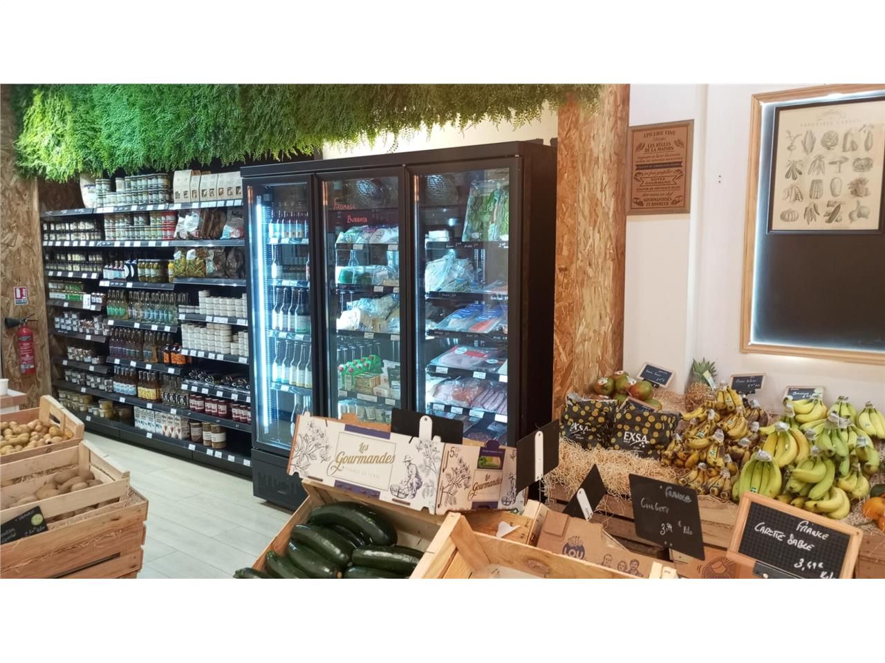 Location local commercial 95.00 m² à BORDEAUX