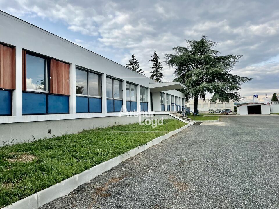 Location bureaux 35 m² non divisibles