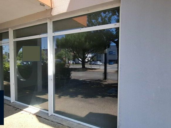 Local commercial à aménager avec vitrine à louer Trignac par Atlantique Expansion Pro
