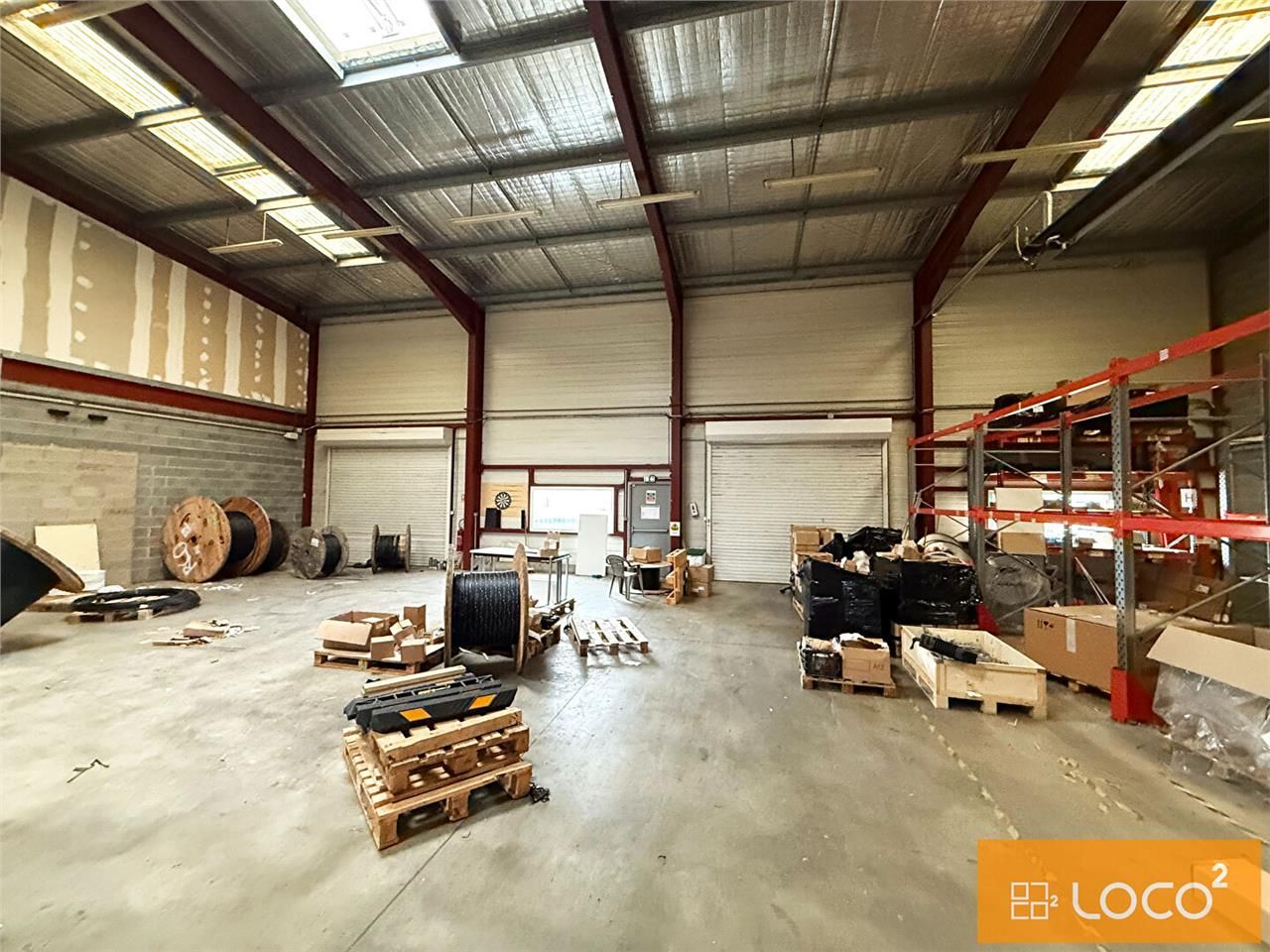 Location local 700.00 m² à TOURNEFEUILLE