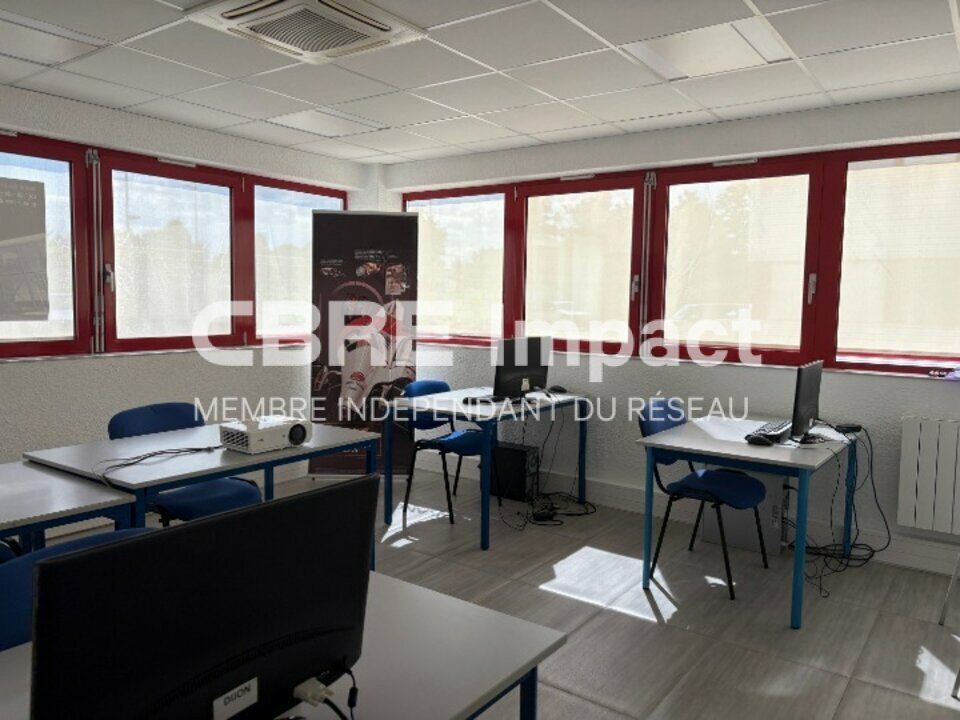 BUREAUX A LOUER 149 m² - CHEVIGNY-SAINT-SAUVEUR