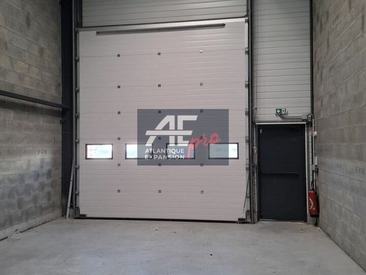 Location local d''activites 160 m² non divisibles