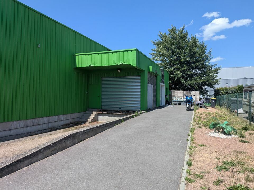 Local d'activité à louer au coeur d'une zone d'activité dynamique! 