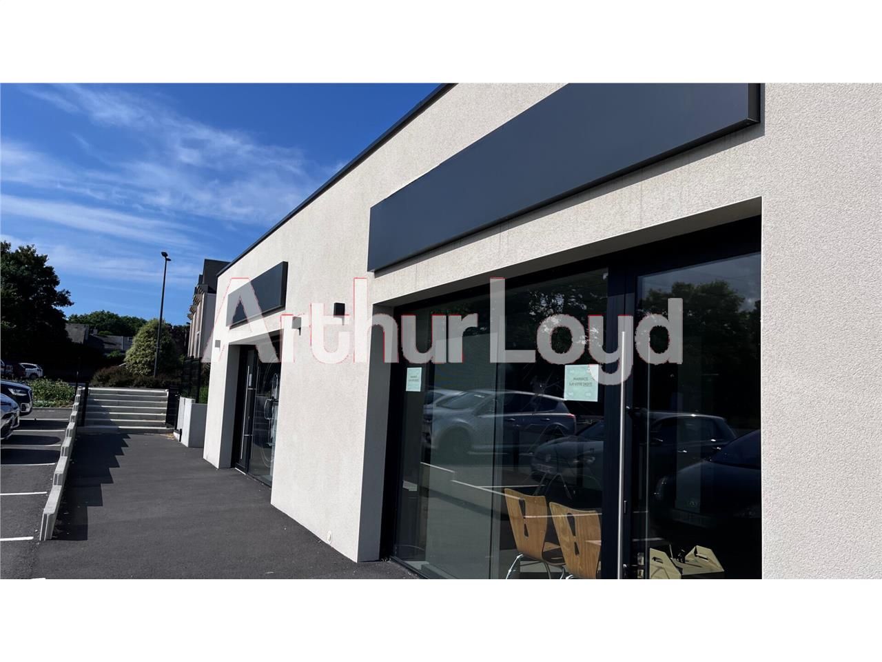 Location bureaux 180.00 m² à VERSON