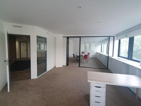 Location bureaux 368 m² non divisibles