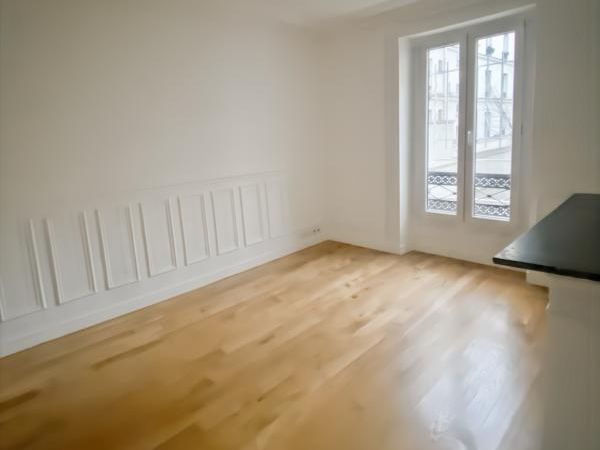 Location bureaux 80 m² non divisibles