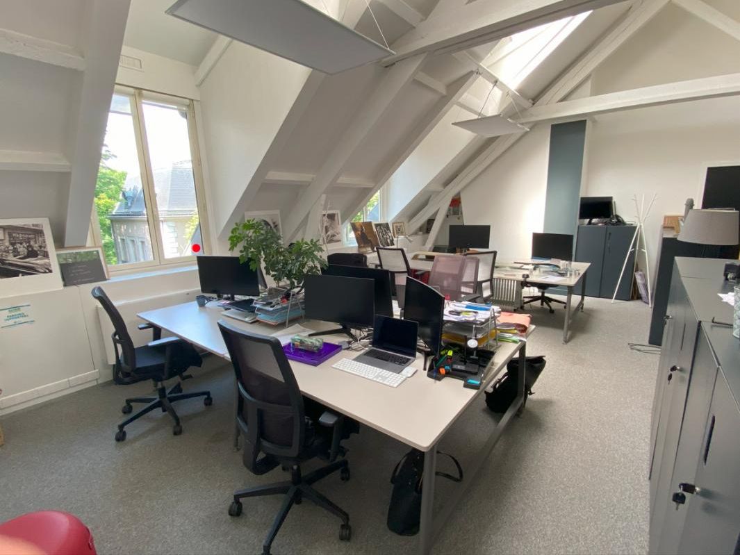Location bureaux 381 m² non divisibles