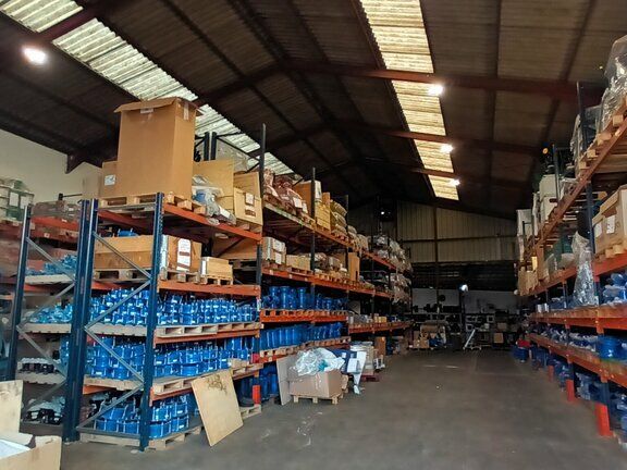 Location local d''activites 540 m² non divisibles