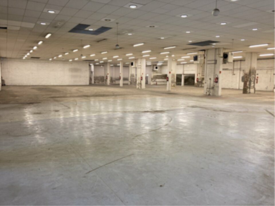 Local d'activités traversant de 2 050 m² à vendre - Le Havre (76)