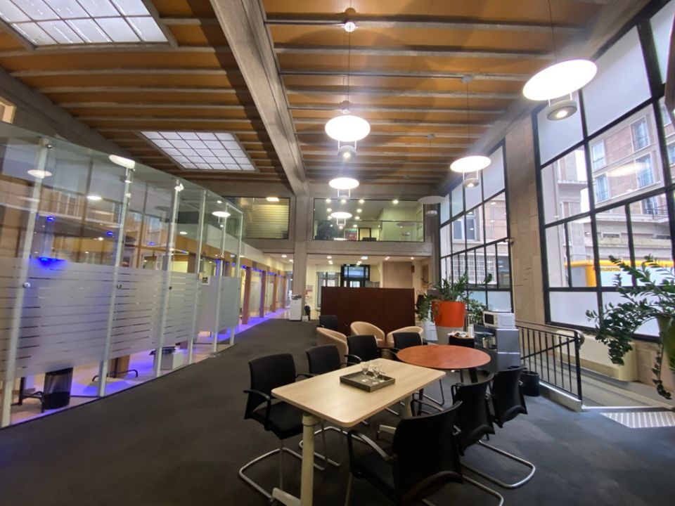 Vente local d''activites 1036 m² non divisibles