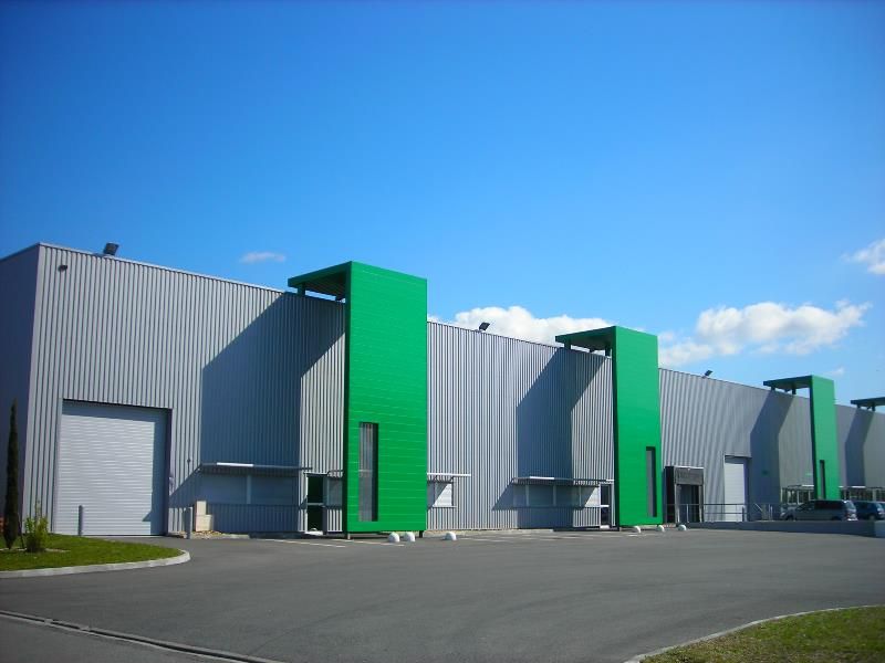 Location local d''activites 1690 m² non divisibles