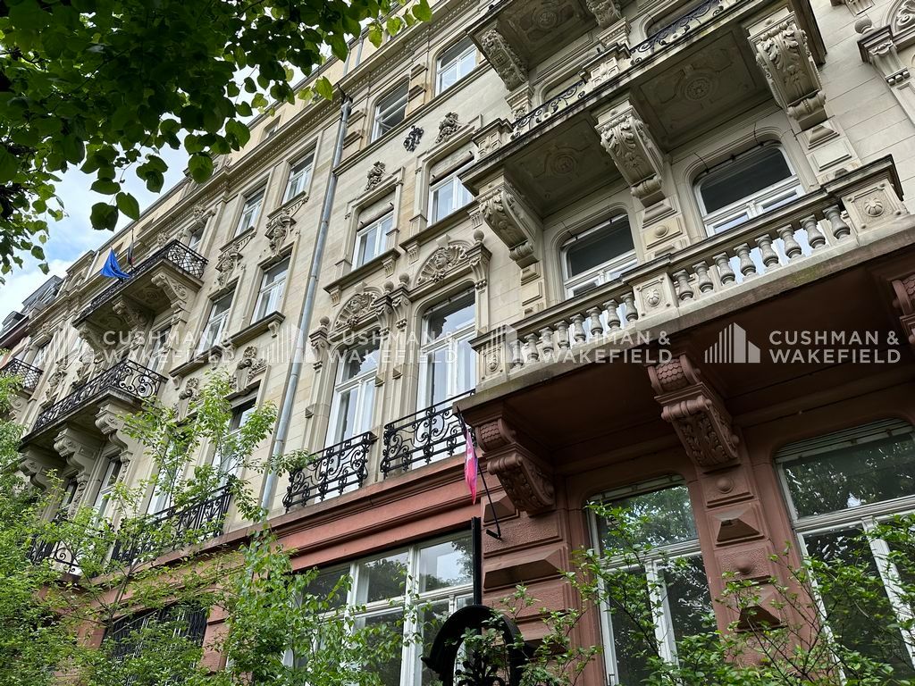 Location bureaux 532 m² divisibles à partir de 107 m²