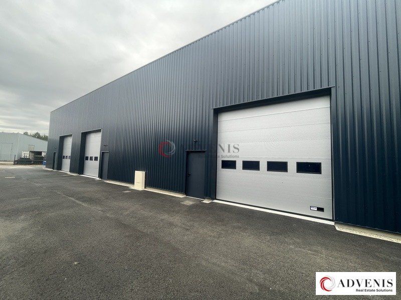 Location local d''activites 640 m² divisibles à partir de 160 m²
