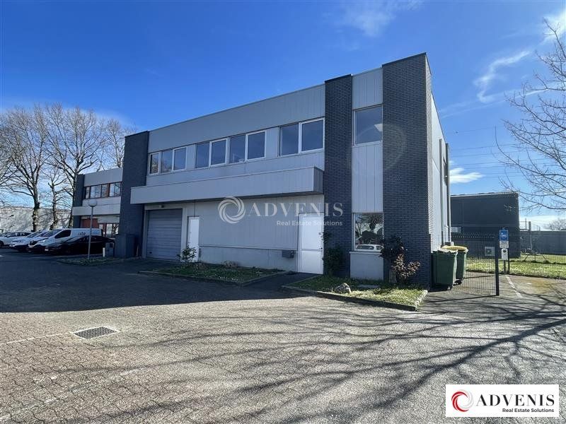 Location local d''activites 432 m² non divisibles