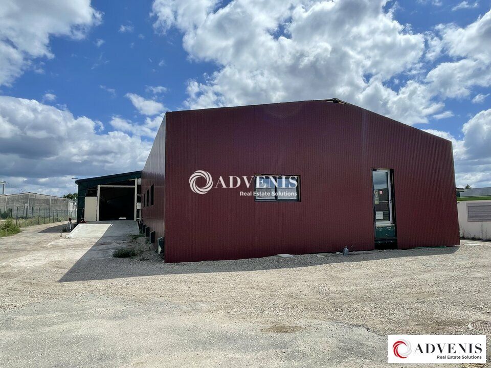 Location local d''activites 1300 m² non divisibles