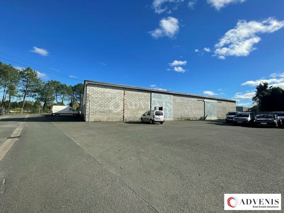 Location local d''activites 285 m² non divisibles