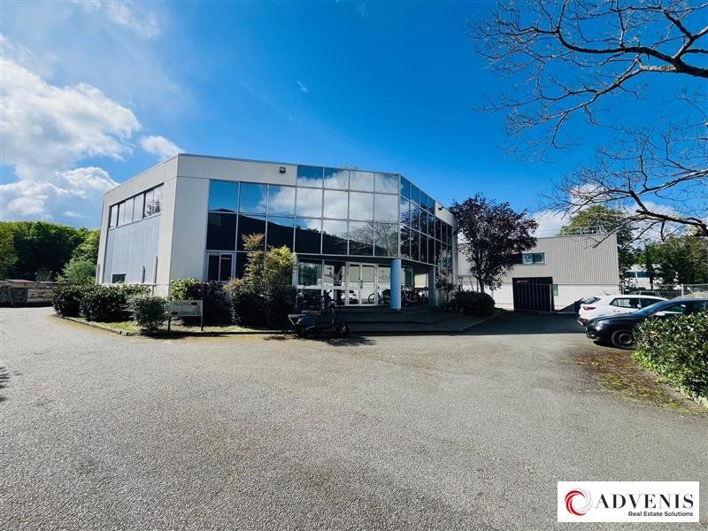 A LOUER - LOCAL D'ACTIVITE - 835M²