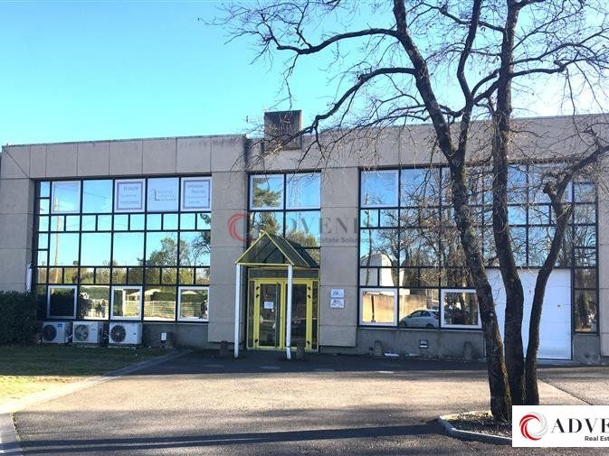 Location bureaux 485 m² divisibles à partir de 100 m²