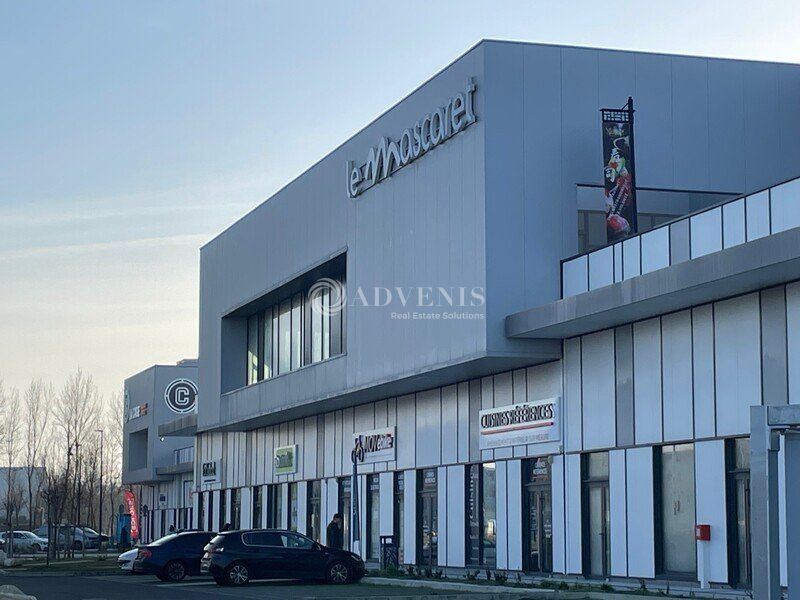 A LOUER LOCAL COMMERCIAL - 651 M²