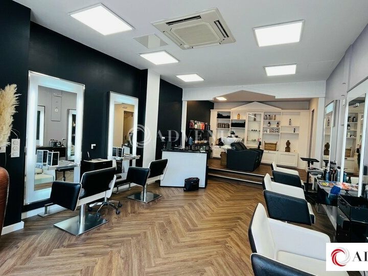 Location local commercial 44 m² non divisibles