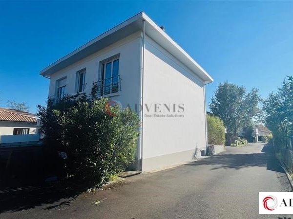 A VENDRE - BATIMENT DE BUREAUX - 180 M² +80 M² de caves aménageables